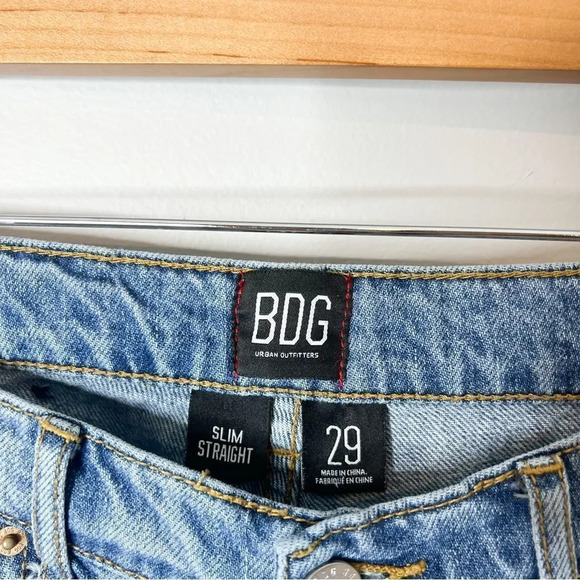 Urban Outfitters BDG High Waisted Slim Straight Light Wash Jeans - Picture 8 of 8